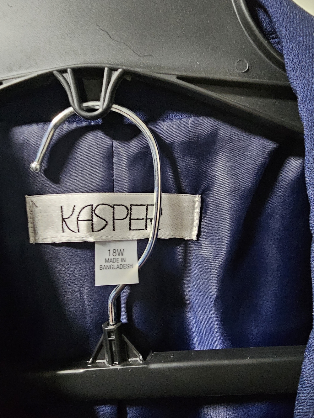 Kasper Indigo/ Navy Blazer & Pants Suit Size 18W NWT - Picture 2 of 8